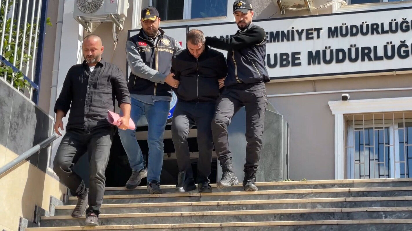 9 Yıldır Aranıyordu! Akrabalarının Kimlikleriyle Saklanmış (3)