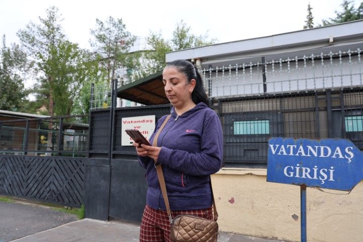 Aile Fertlerinin Şeceresine Kadar Söyleyip 1.2 Kilo Altını Aldılar-1