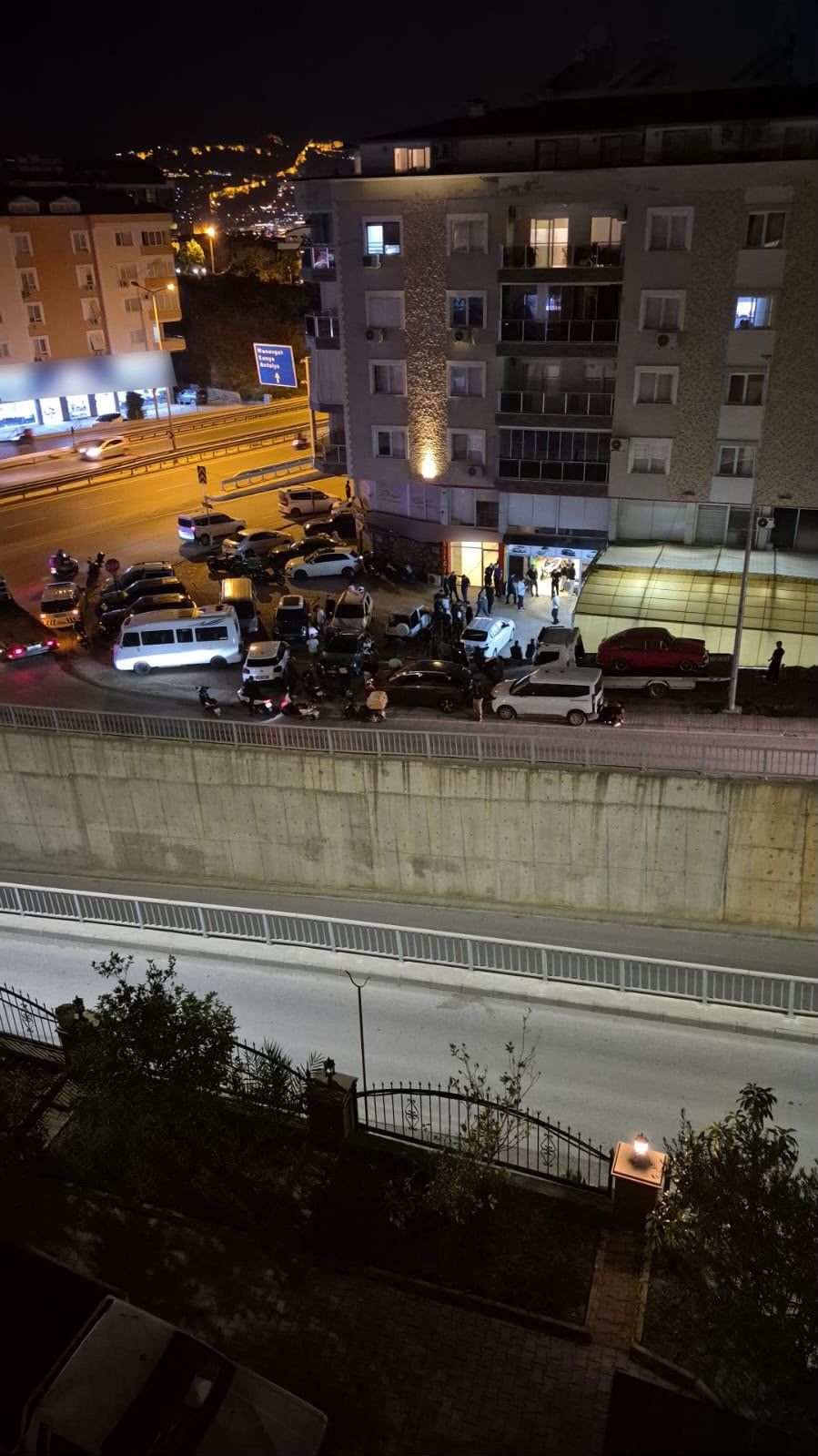 Antalya'da Oto Yıkamacıdaki Silahlı Kavgada Ölü Sayısı 3'E Yükseldi (1)