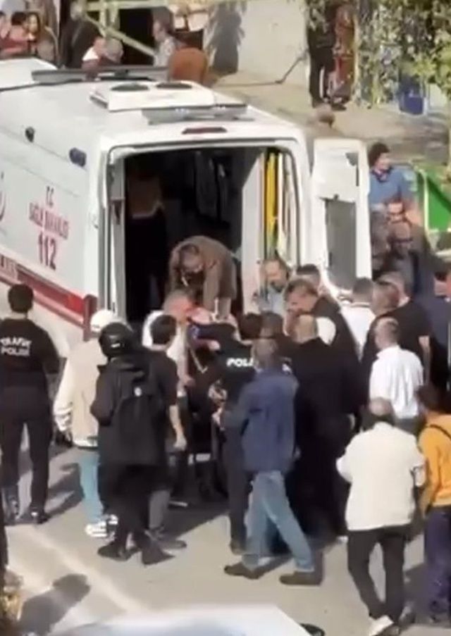 Cezaevinden Yeni Çıktığı Belirtilen Şüpheli Hamile Kadını Bıçakladı (2)