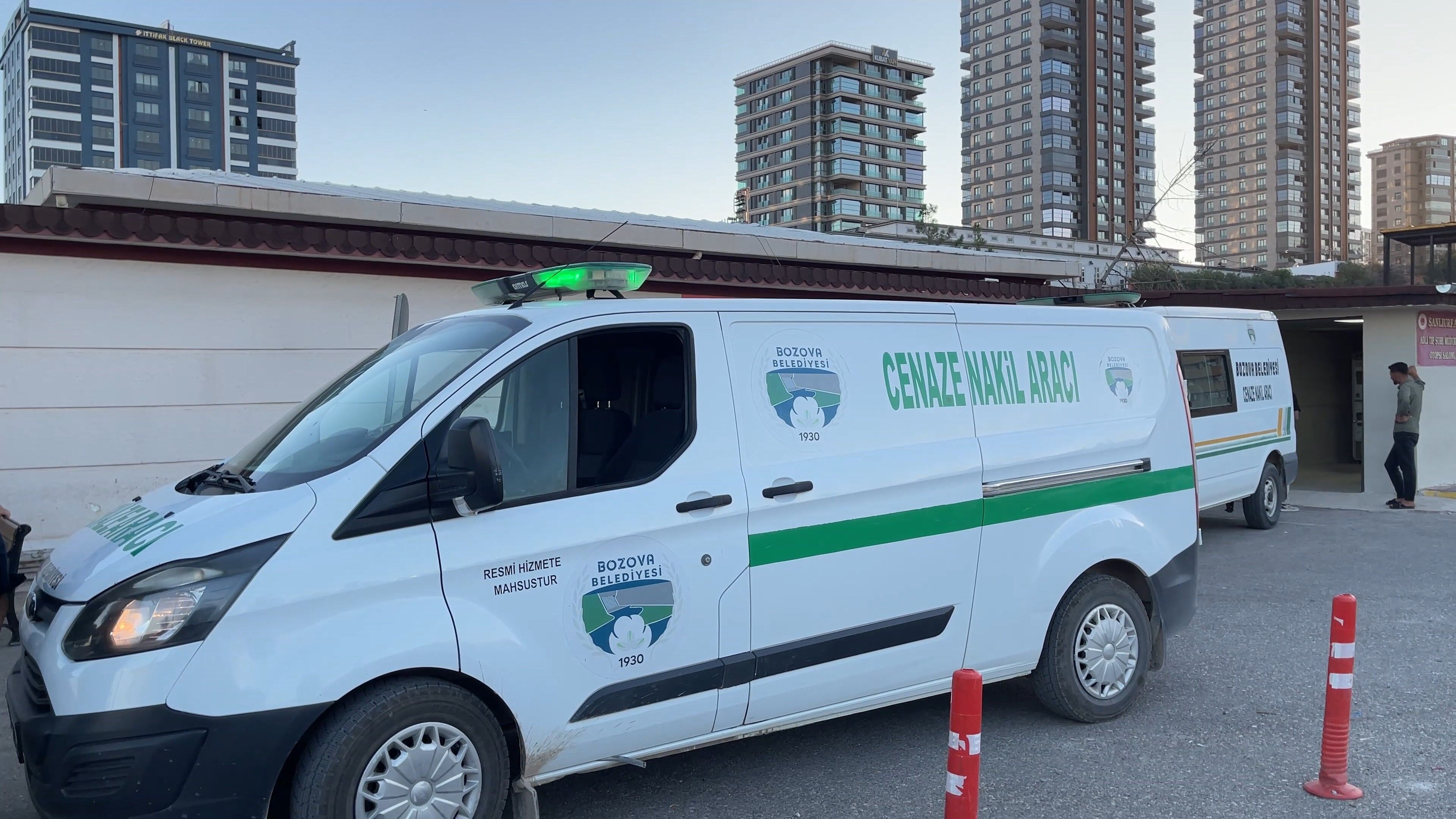 Düğün çıkışındaki kavgada yaralanan öğretmen öldü