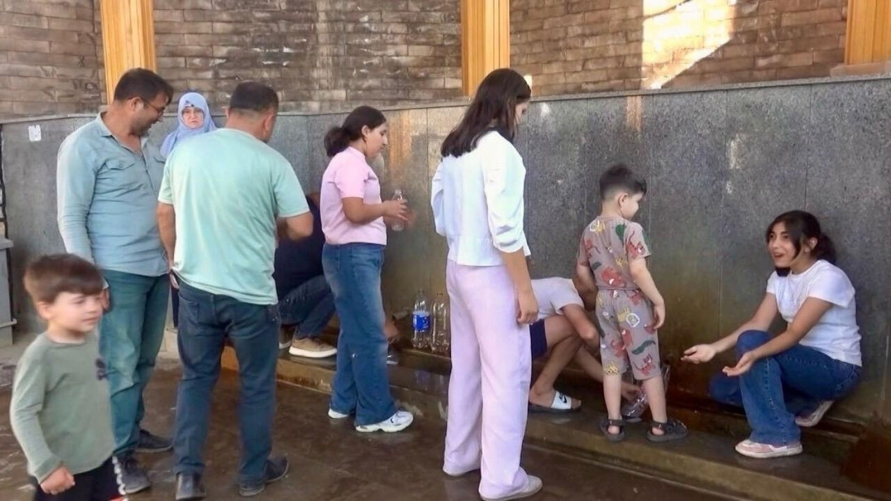 Depremde Zarar Gören Ekinözü İçmeleri Yeniden Ayağa Kalkıyor (2)