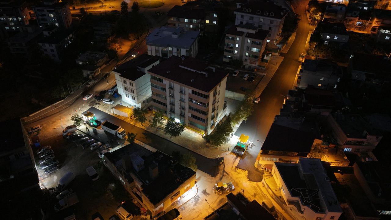 Dulkadiroğlu Divanlı Mahallesi'nde Asfalt Çalışmaları Başladı (1)