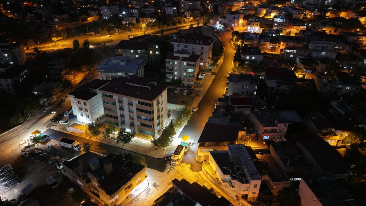 Dulkadiroğlu Divanlı Mahallesi'nde Asfalt Çalışmaları Başladı (2)