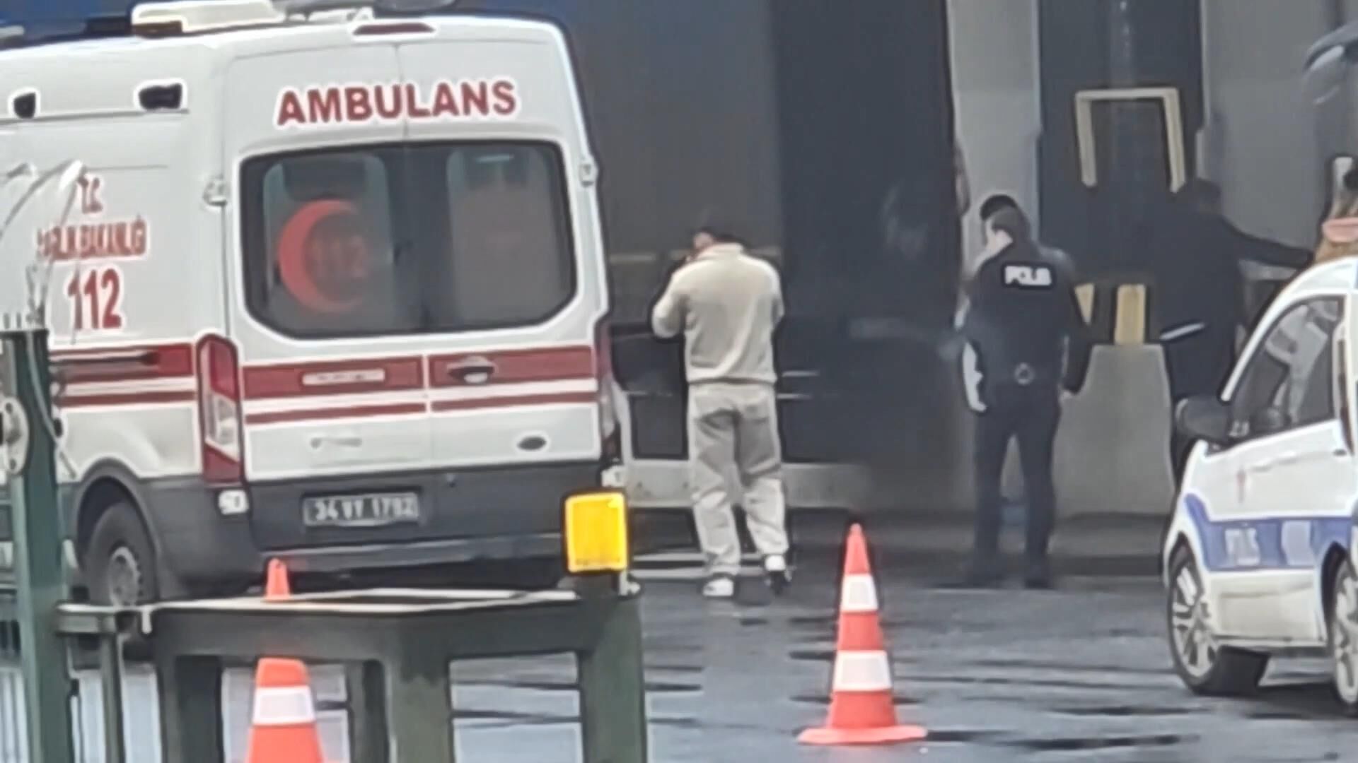Esenyurt’ta Iki Tir Arasında Sıkışan Şoför Hayatını Kaybetti (4)