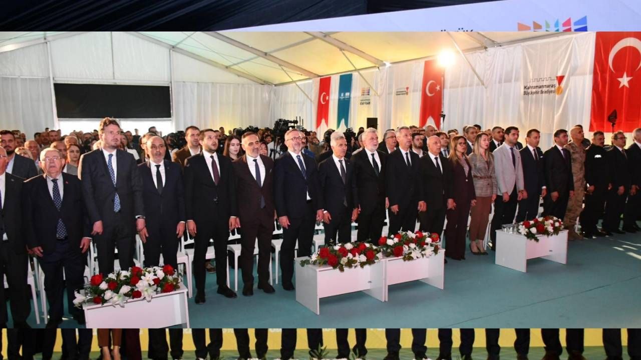 Kahramanmaraş’ta 11. Uluslararası Kitap Fuarı kapılarını açtı-2