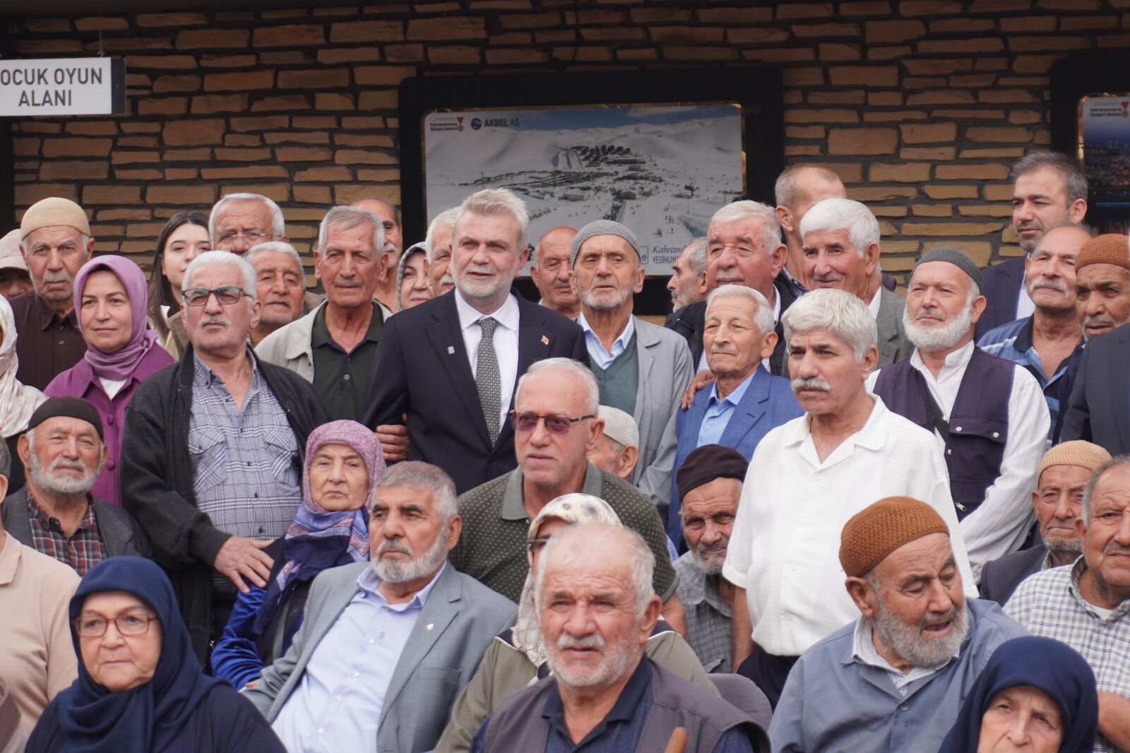 Fırat Görgel'den Büyüklere Vefa Mesajı (2)-1
