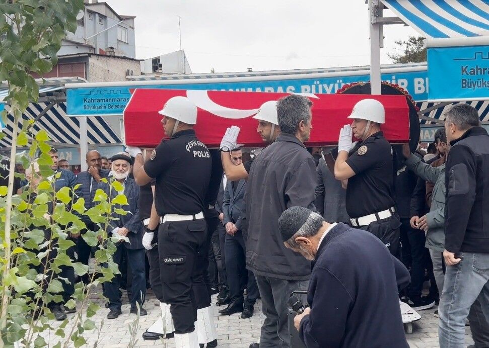 Göksun'daki Kazada Hayatını Kaybeden 2 Kişi Toprağa Verildi (2)