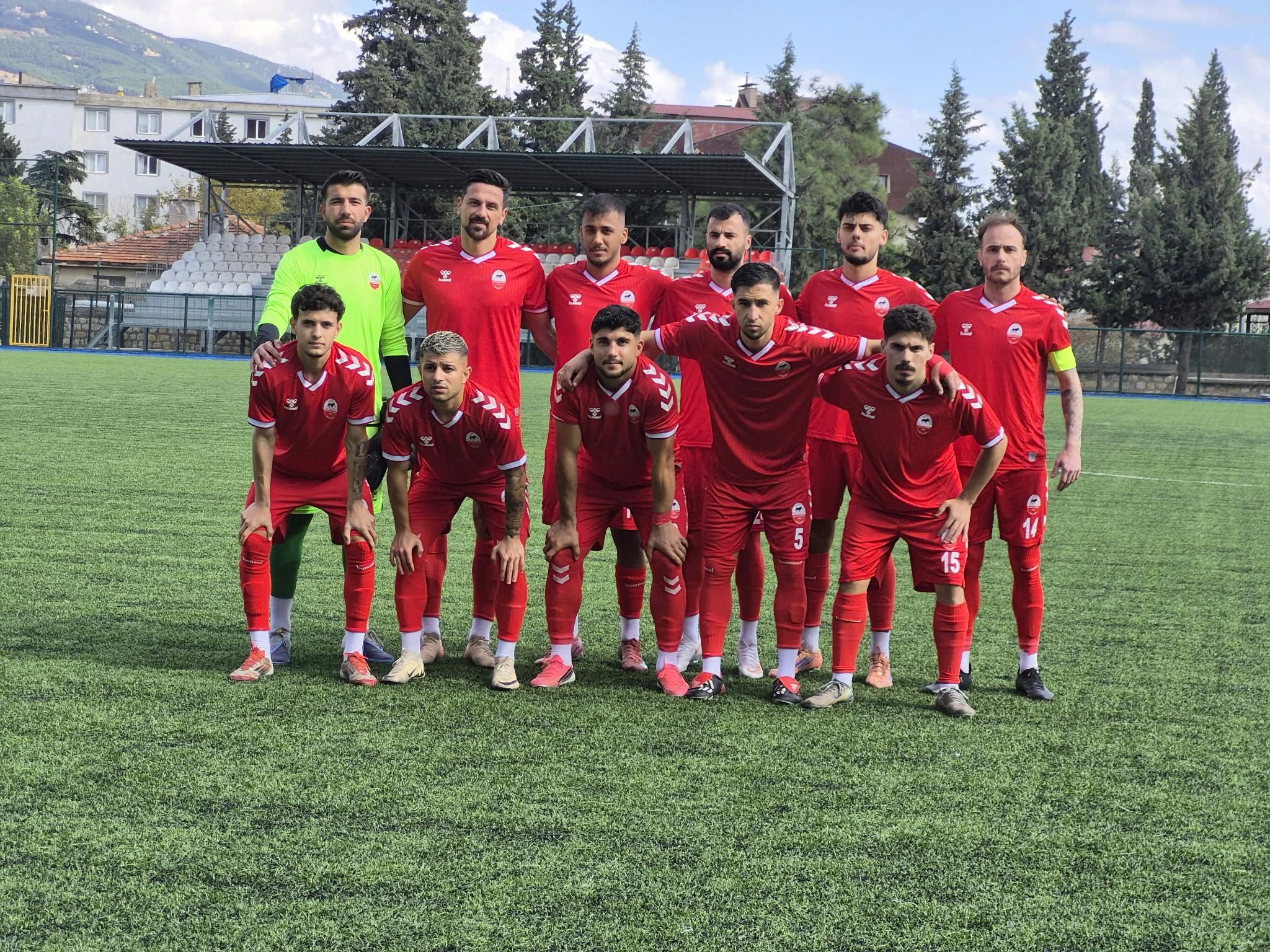 İstiklalspor'dan Evinde Serikspor’a Karşı 4 Gollü Zafer