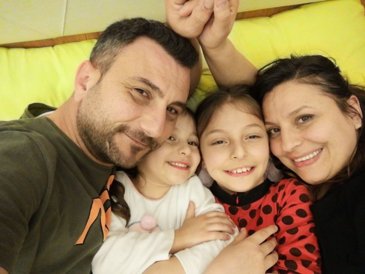Kahramanmaraş Depreminde Ailesini Kaybetti, 5 Okul Yaptırıyor (3)