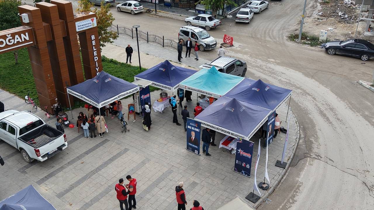 Kahramanmaraş Elbistan'da Bilim Otobüsü Gençlerle Buluştu! (2)