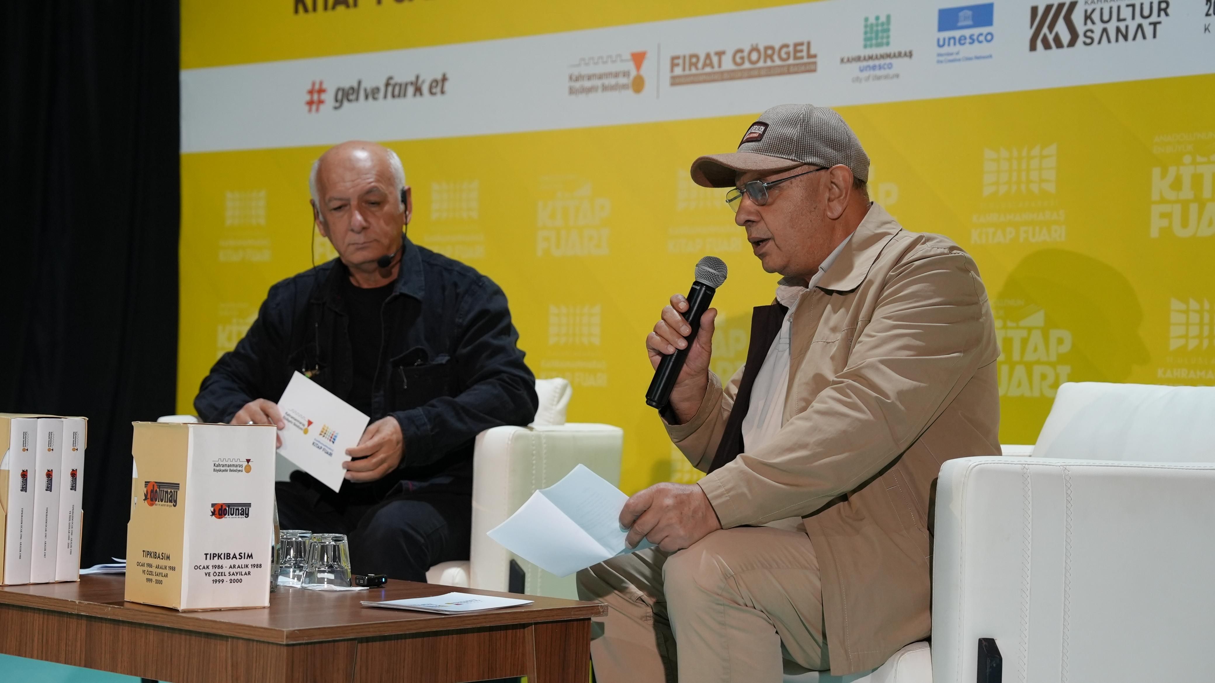 Kahramanmaraş Kitap Fuarı’nda Bahaettin Karakoç Şiirleriyle Anıldı (5)