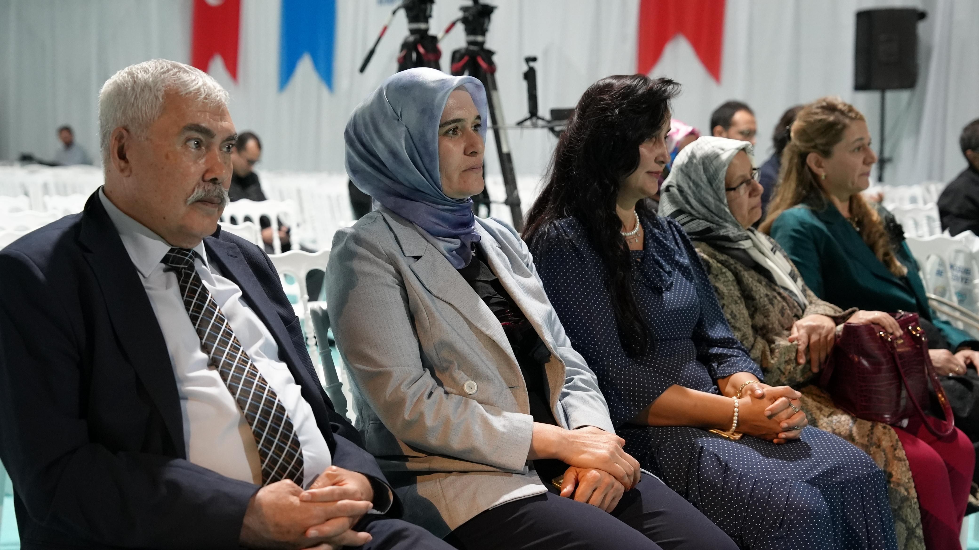 Kahramanmaraş Kitap Fuarı’nda Bahaettin Karakoç Şiirleriyle Anıldı (9)
