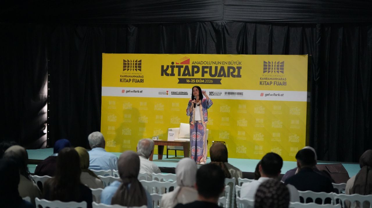 Kahramanmaraş Kitap Fuarı'nda Reyhan Çınar'dan Türkçe Uyarısı! (3)
