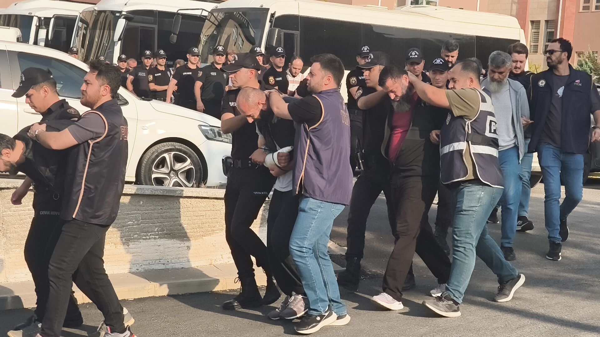 Kahramanmaraş Merkezli Deaş Operasyonunda 22 Tutuklama (4)