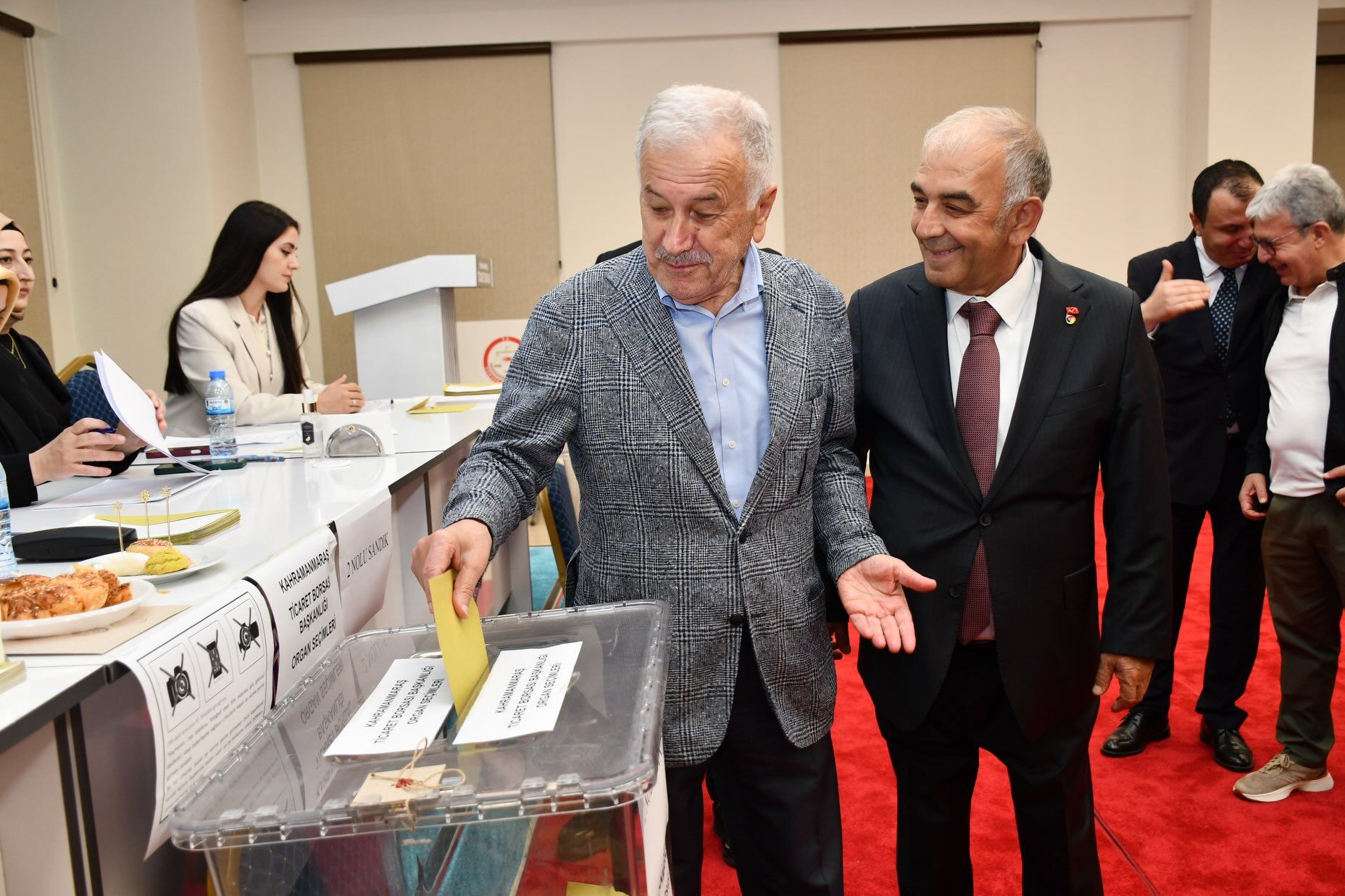 Kahramanmaraş Ticaret Borsası’nda Mustafa Narlı Yeniden Başkan Seçildi (4)