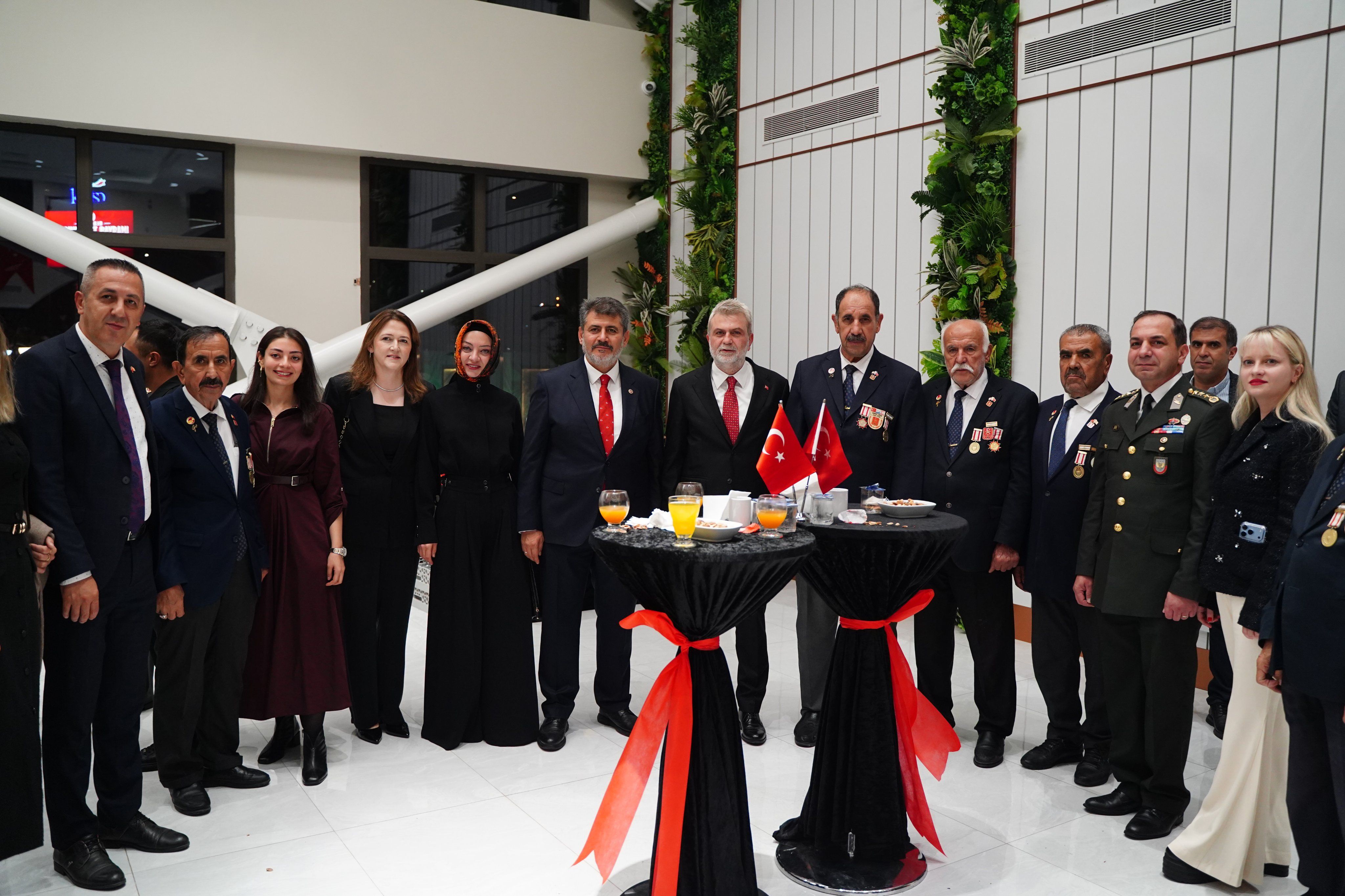 Kahramanmaraş Valiliği Cumhuriyet Kabul Töreni Düzenledi (4)