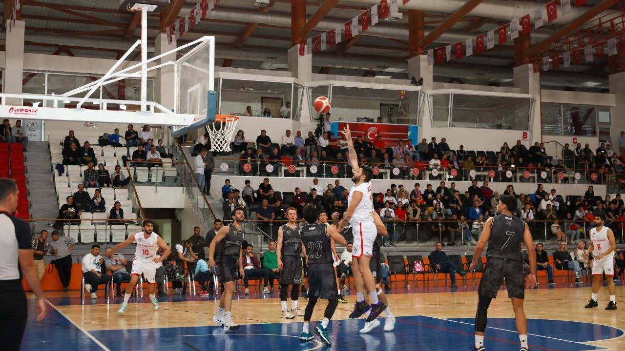 Kahramanmaraş’ın Basketbol Takımı Sahasında Coştu: 85-72