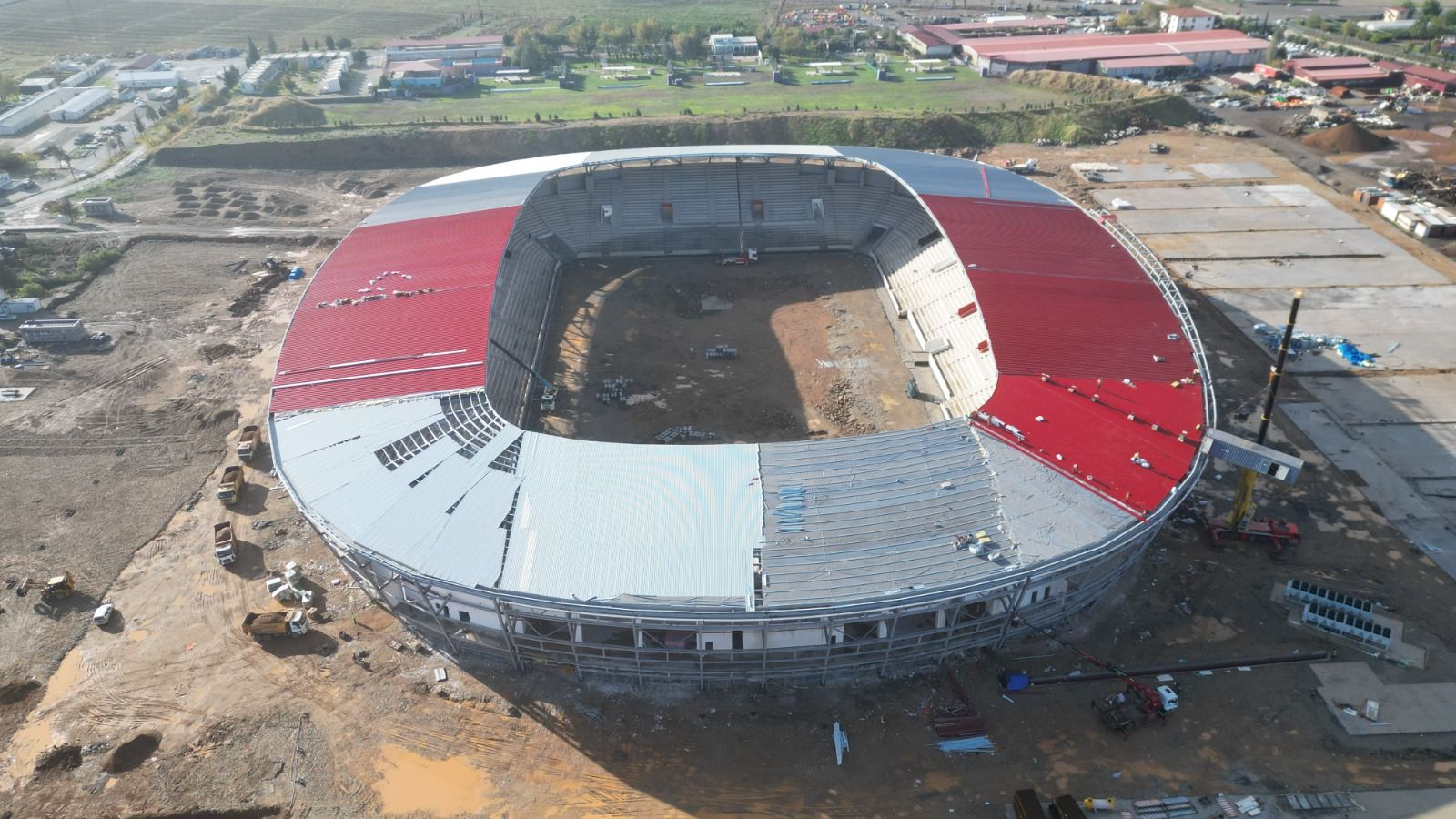 Kahramanmaraş’ın Yeni Stadında Tribünler Tamamlandı! İşte Son Durum (1)