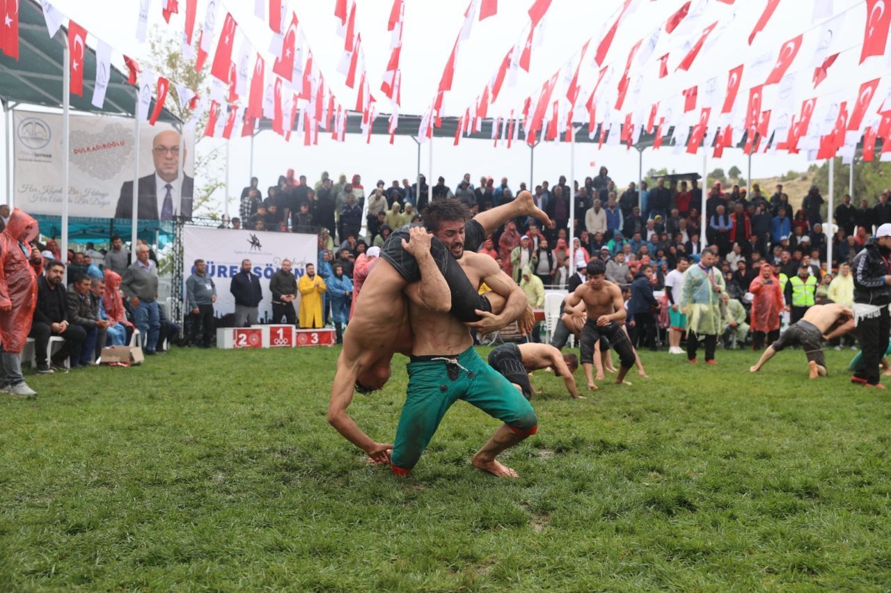 Kahramanmaraş'ta 15. Geleneksel Güreş Festivali Başlıyor! (4)