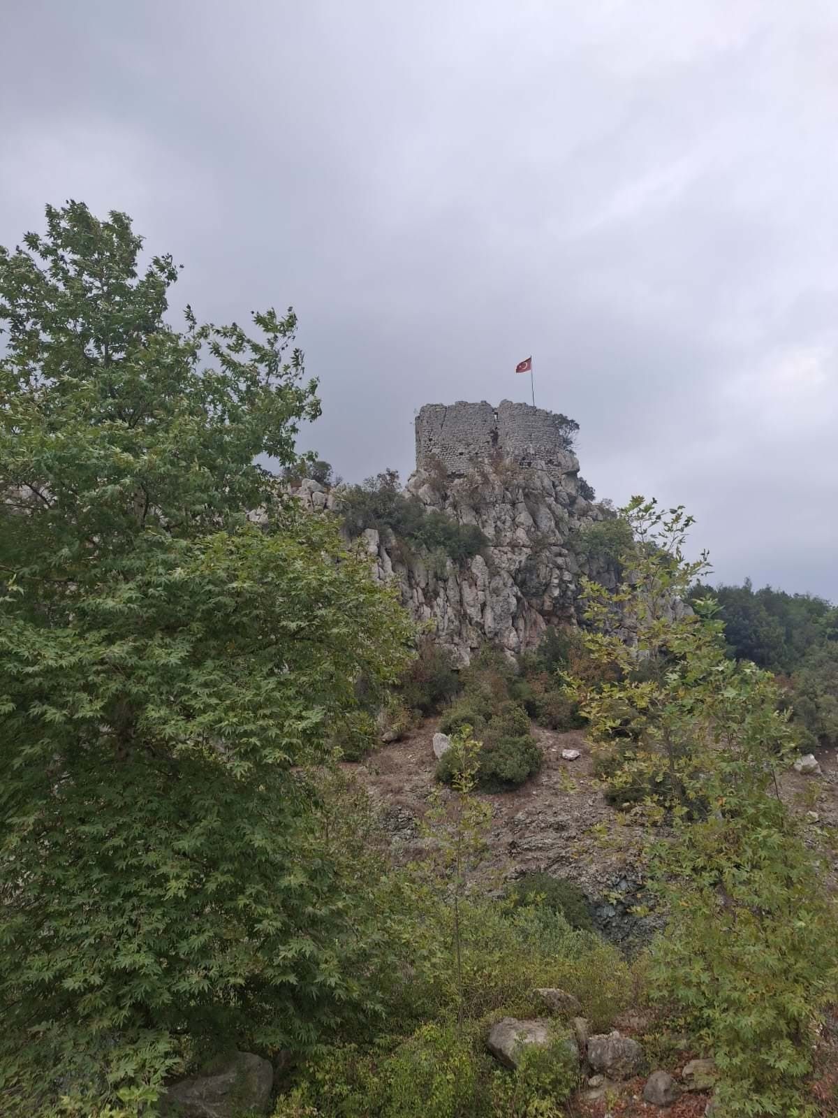 Kahramanmaraş’ta 16 Asırlık Tarih! Kale Sarp Kayalıkların Zirvesinde (2)