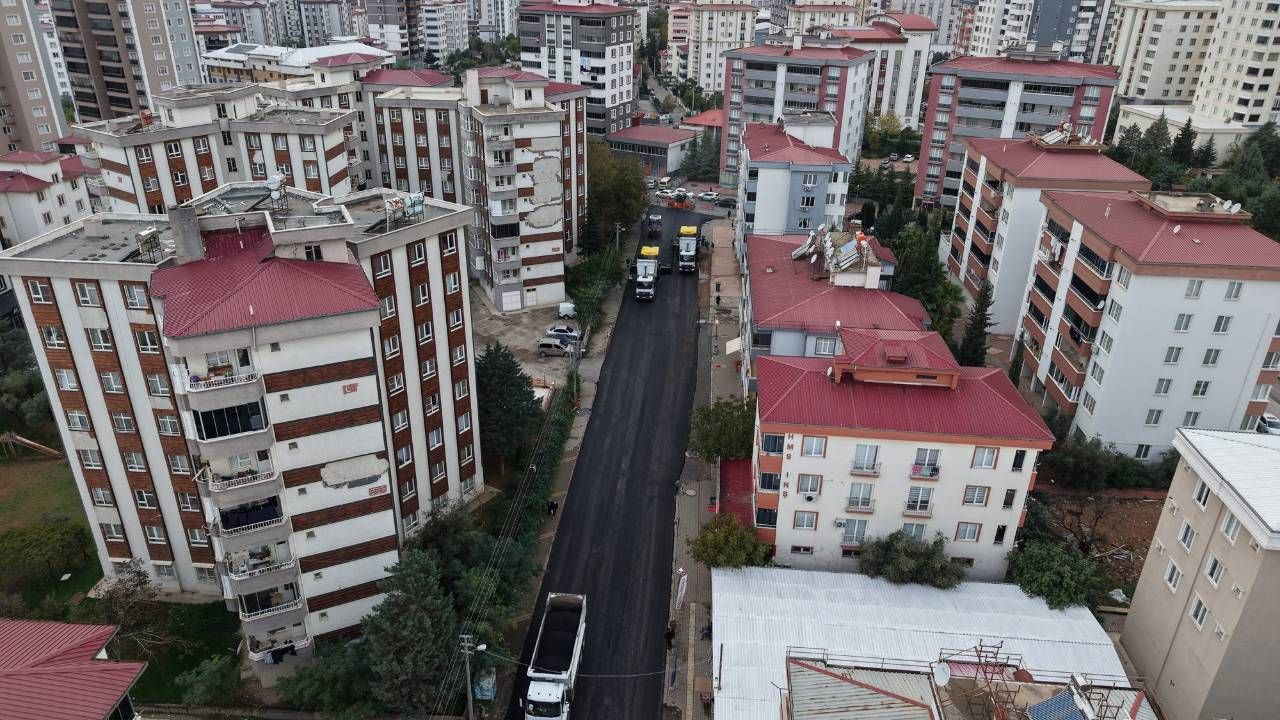 Kahramanmaraş'ta Altyapı Sonrası Asfalt Çalışması (10)