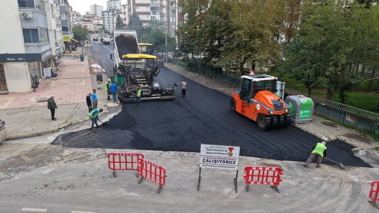 Kahramanmaraş'ta Altyapı Sonrası Asfalt Çalışması (9)