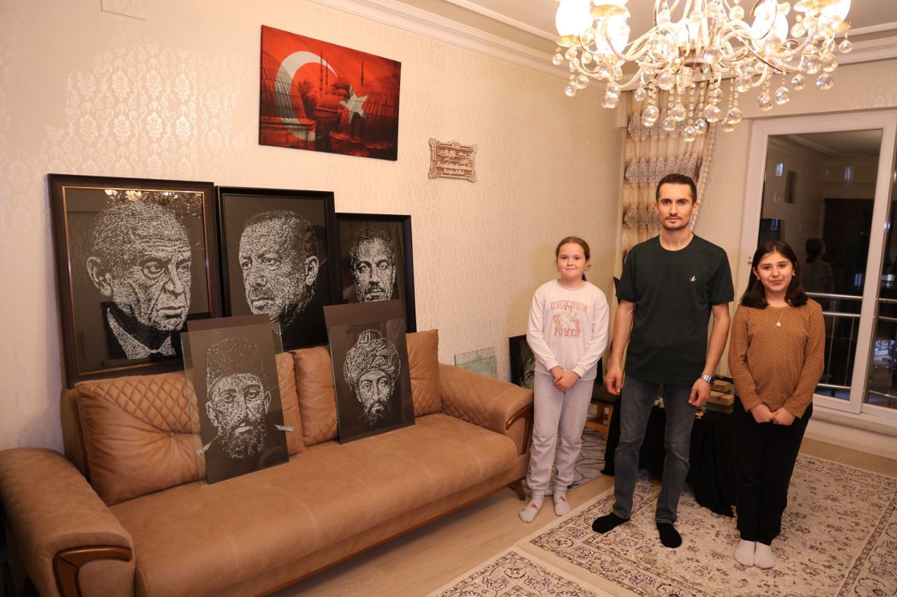 Kahramanmaraş'ta Çekiçle Cama Portre Yapıyor! (6)