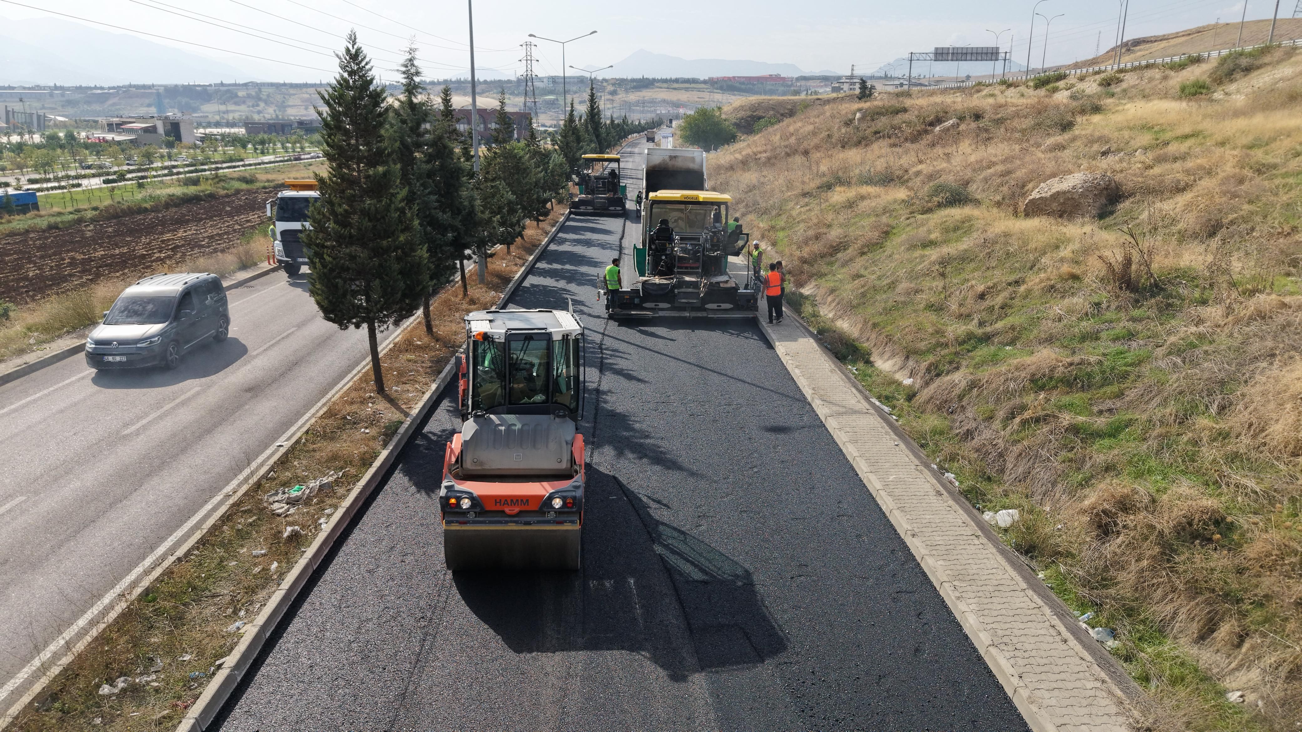 Kahramanmaraş’ta Expo’dan Osb’ye Uzanan Yolda Asfalt Çalışması (5)