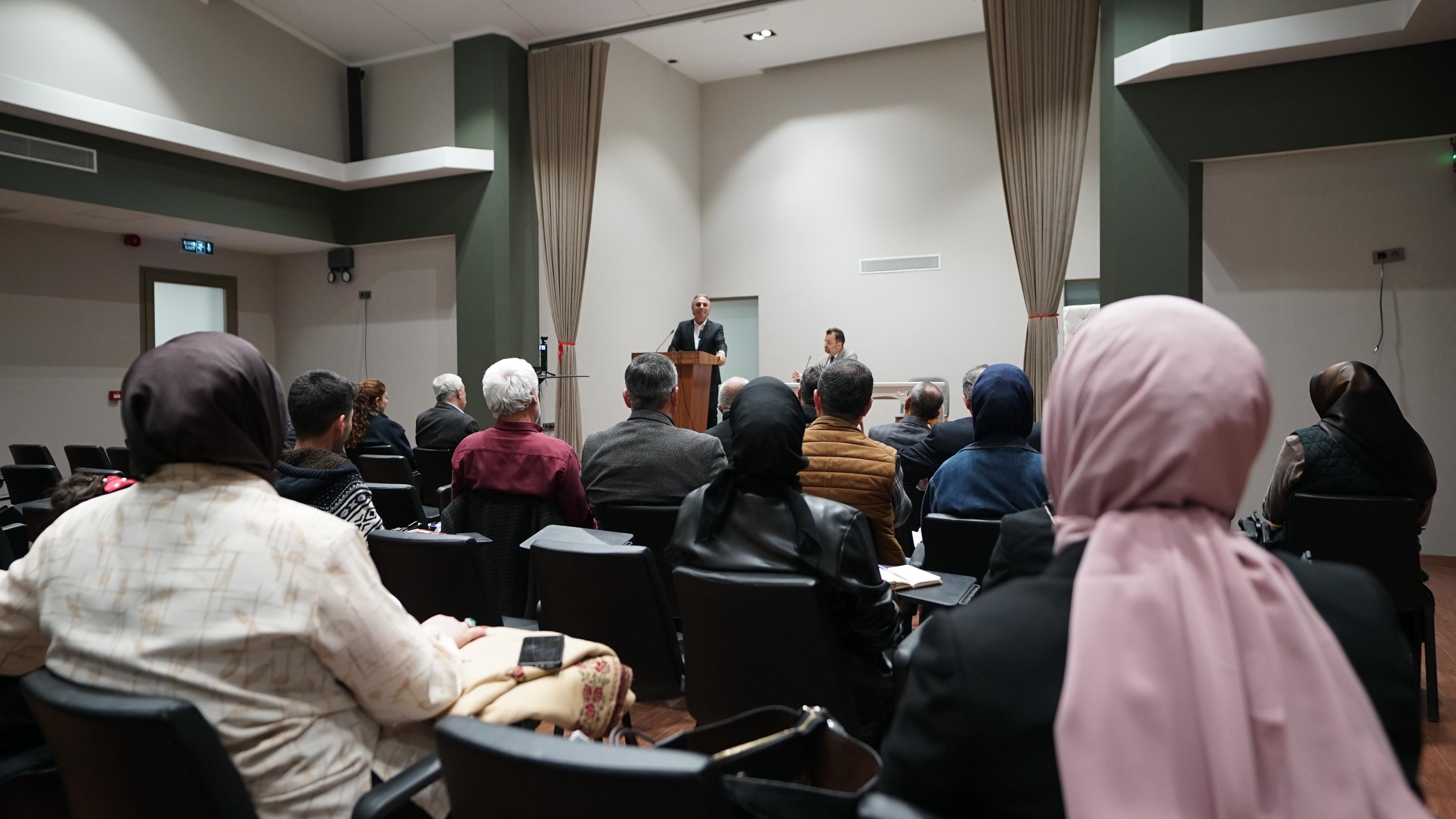 Kahramanmaraş’ta Fethi Gemuhluoğlu’nun Bilinmeyen Yönleri Konuşuldu (4)