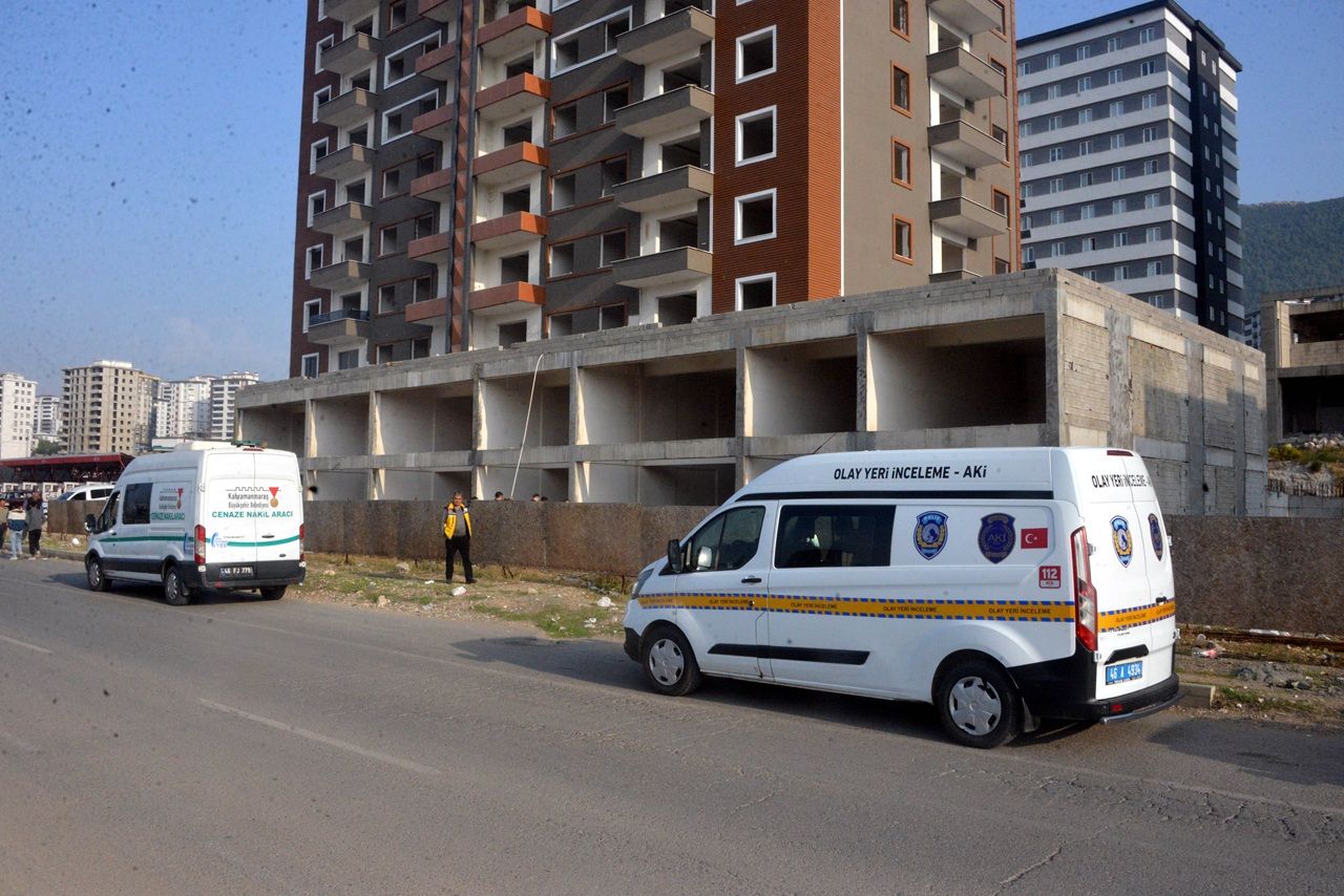 Kahramanmaraş’ta İnşaat Alanında Erkek Cesdi Bulundu (4)