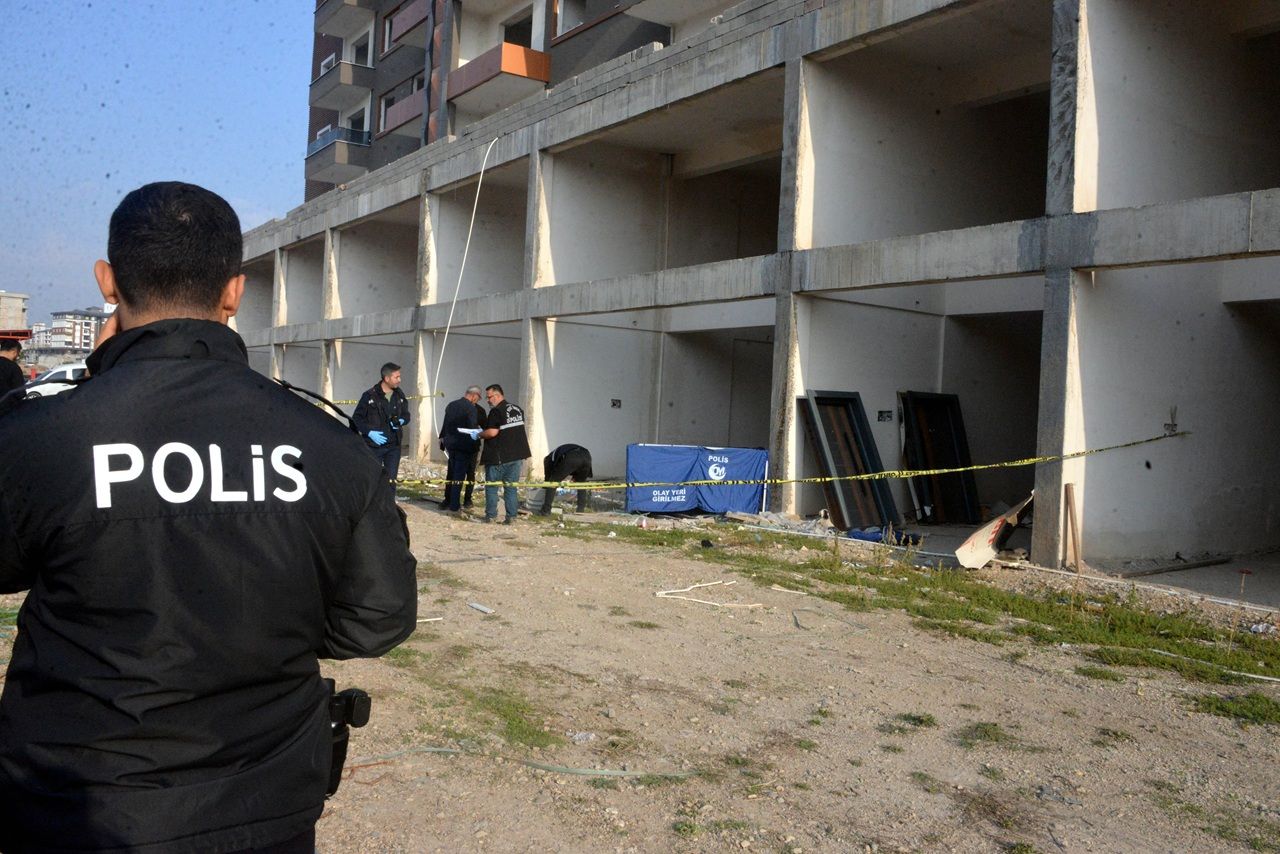 Kahramanmaraş’ta İnşaat Alanında Erkek Cesdi Bulundu (5)