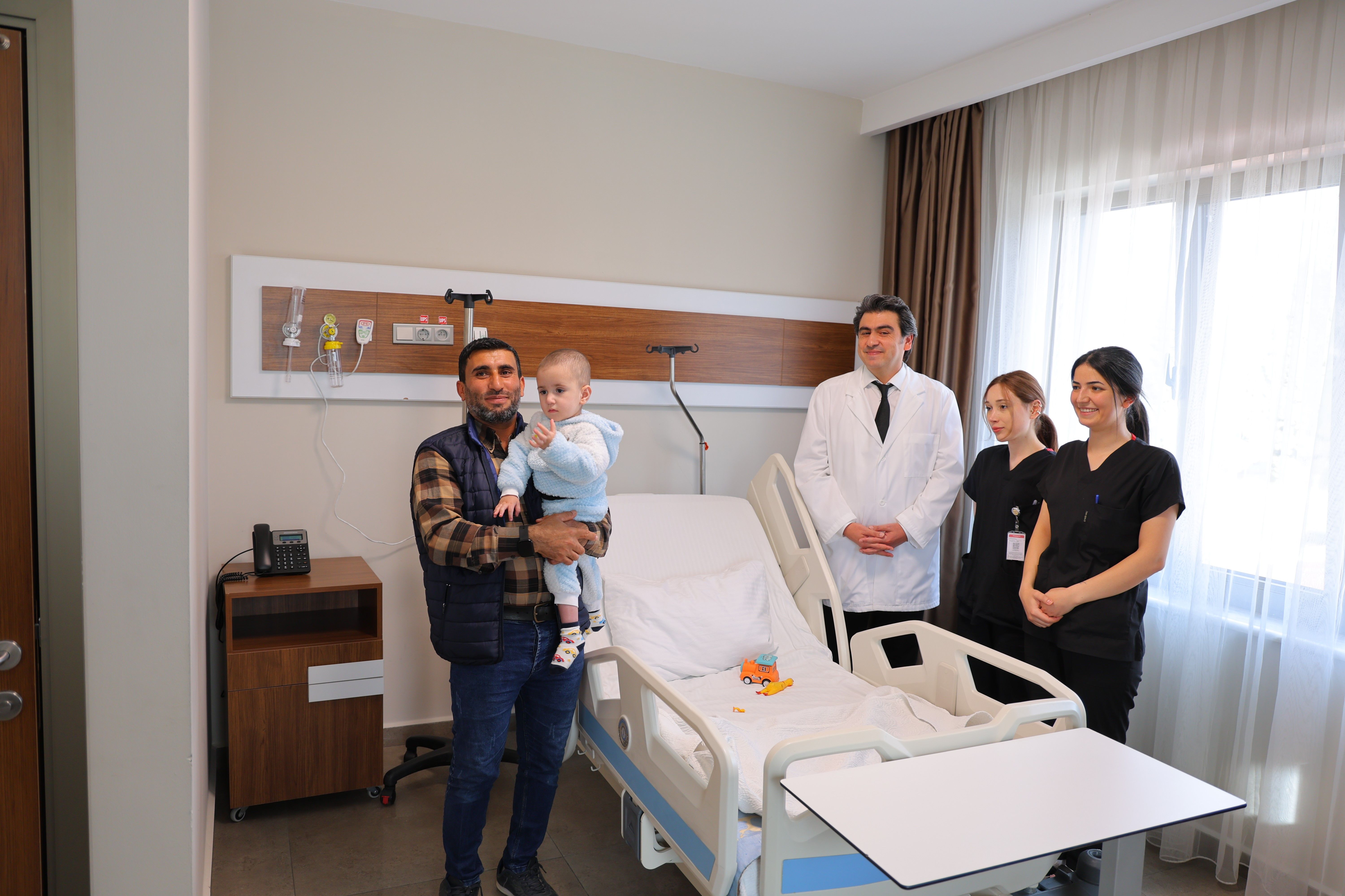 Kahramanmaraş’ta Kalbi Duran Ahmet 1,5 Ay Sonra Taburcu Oldu (2)