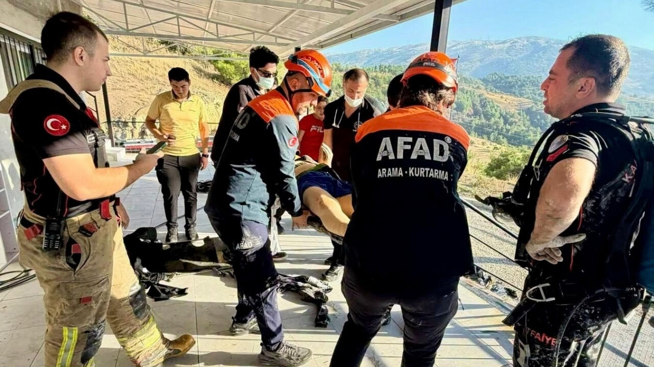 Kahramanmaraş'ta Korkutan Olay! Su Kuyusuna Düşen 2 Kişi Kurtarıldı (2)