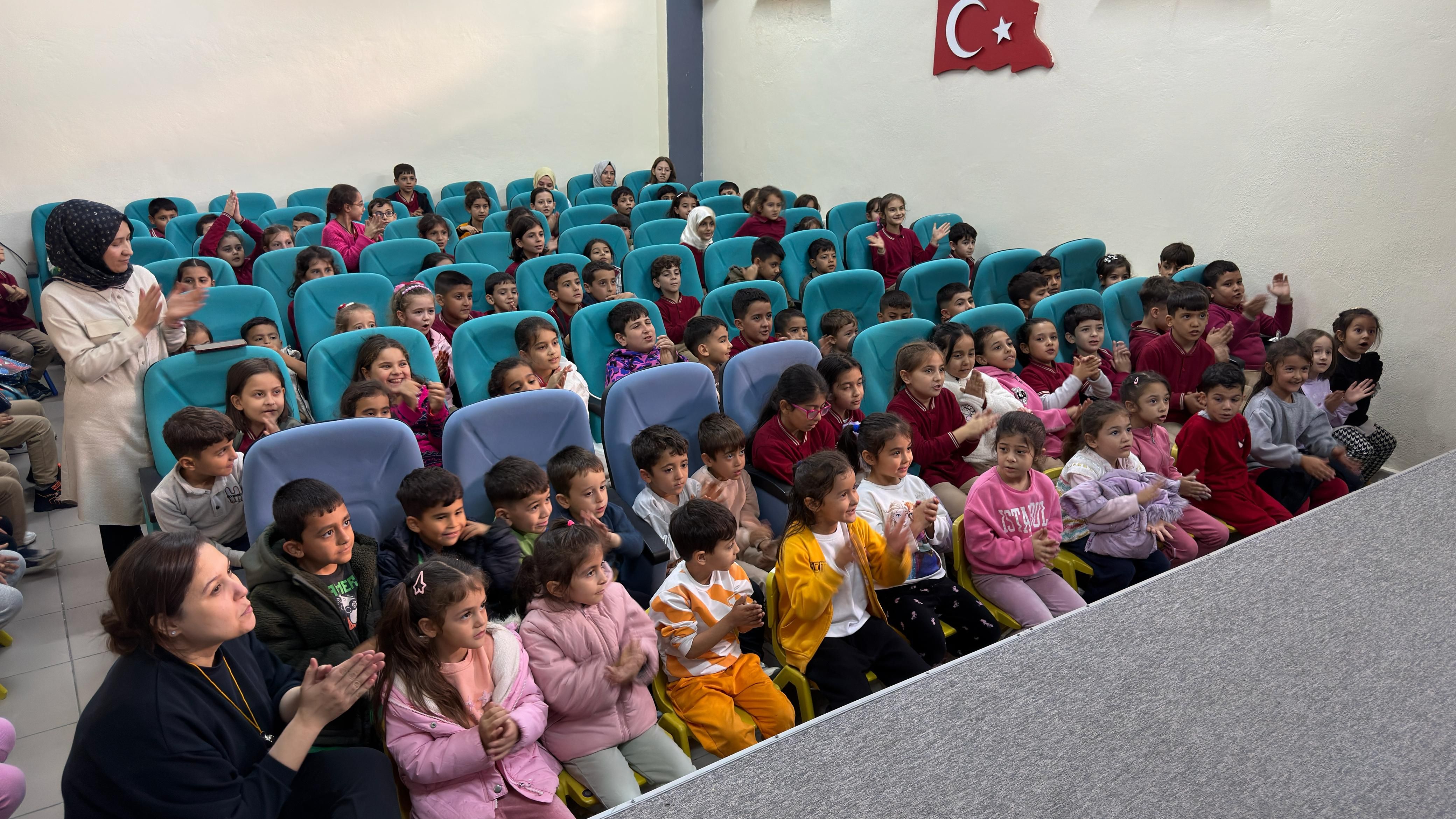 Kahramanmaraş’ta Masallar Şehri Sardı! Hikâyeler Her Yerde Anlatılıyor (13)