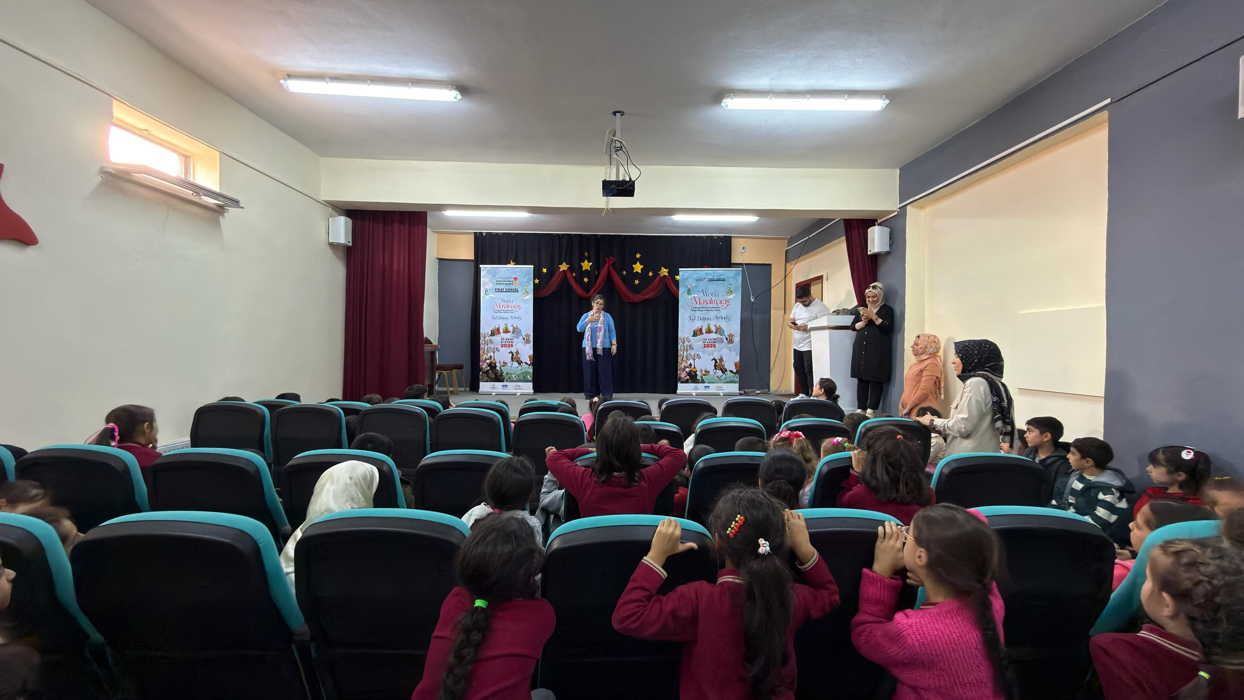 Kahramanmaraş’ta Masallar Şehri Sardı! Hikâyeler Her Yerde Anlatılıyor (5)