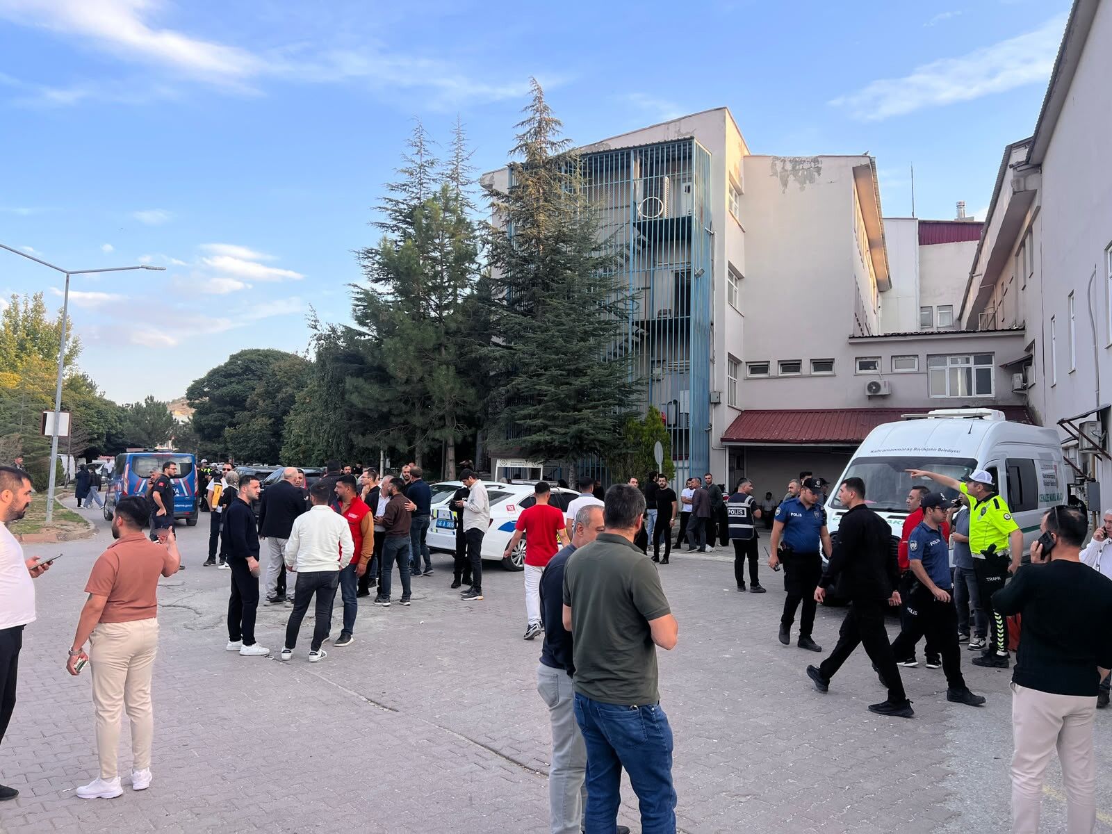 Kahramanmaraş'ta MHP'li vekilin konvoyunda feci kaza! 16 yaşındaki çocuk öldü