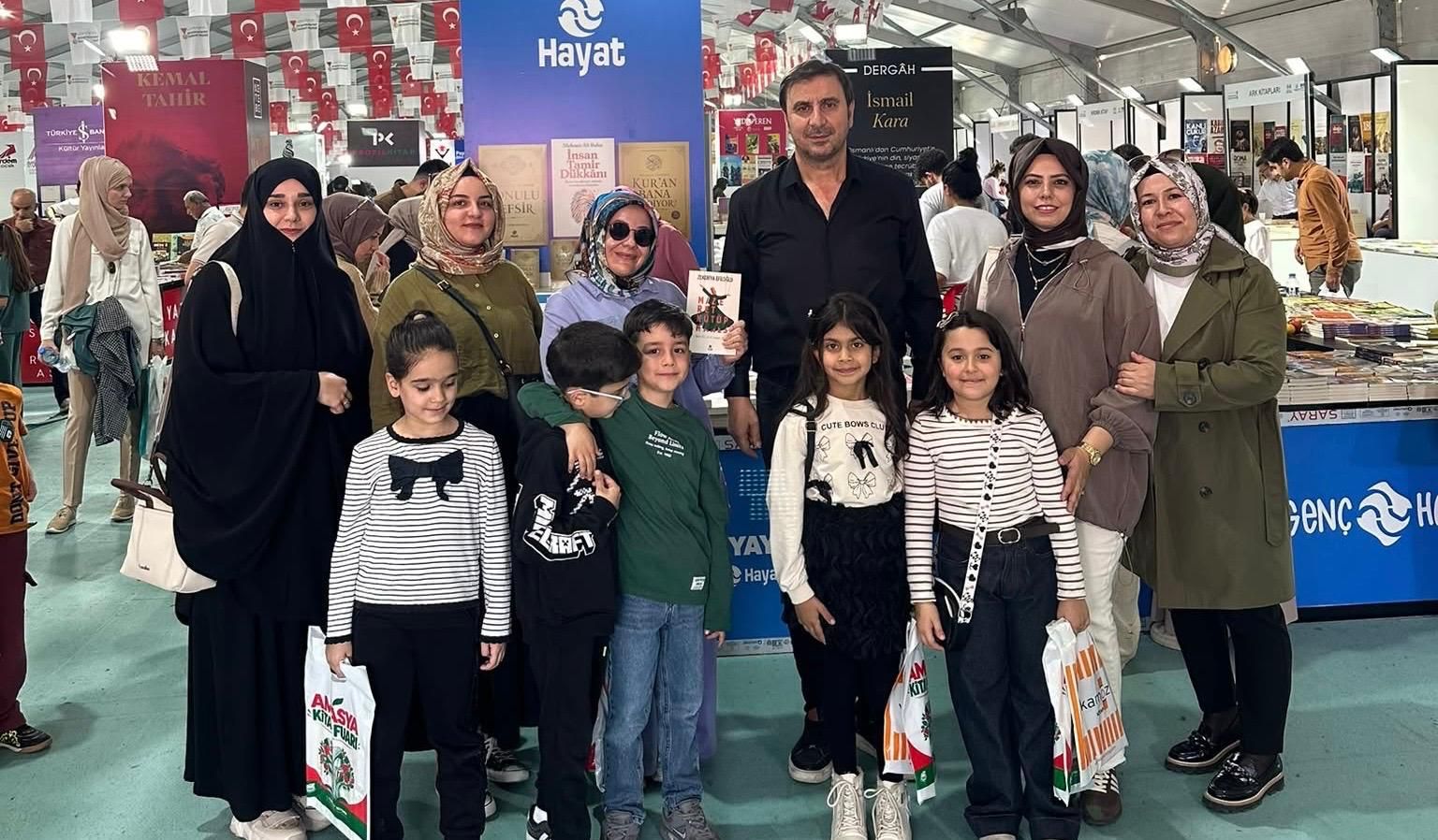 Kahramanmaraş’ta Öğretmen Selma Sarp Öğrencilerini Yazarlarla Buluşturdu