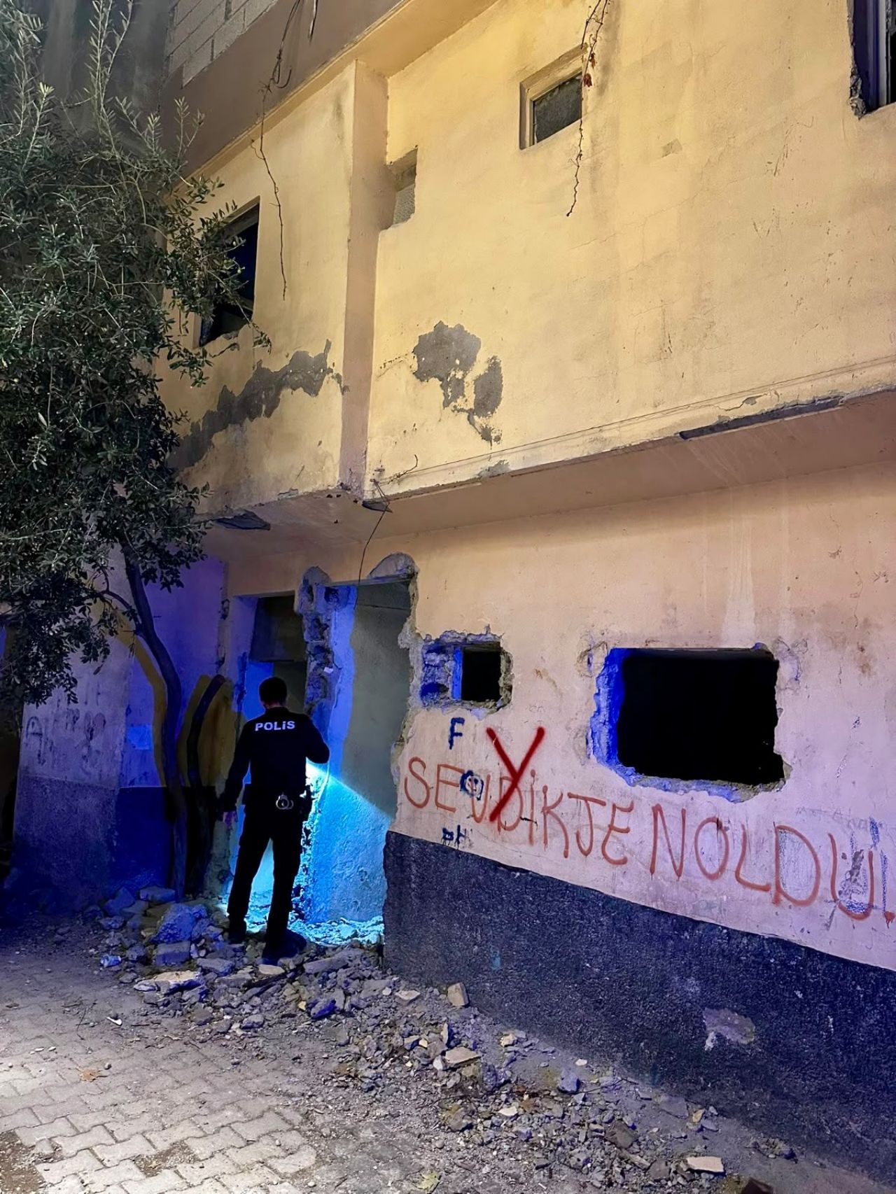 Kahramanmaraş'ta Okul Çevrelerinde Geniş Çaplı Denetim! 1.646 Kişi Sorgulandı (3)