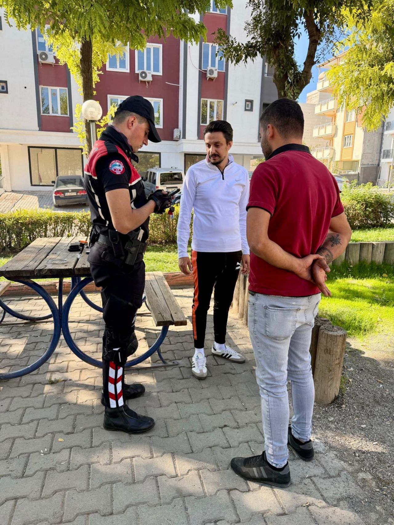 Kahramanmaraş'ta Okul Çevrelerinde Geniş Çaplı Denetim! 1.646 Kişi Sorgulandı (5)