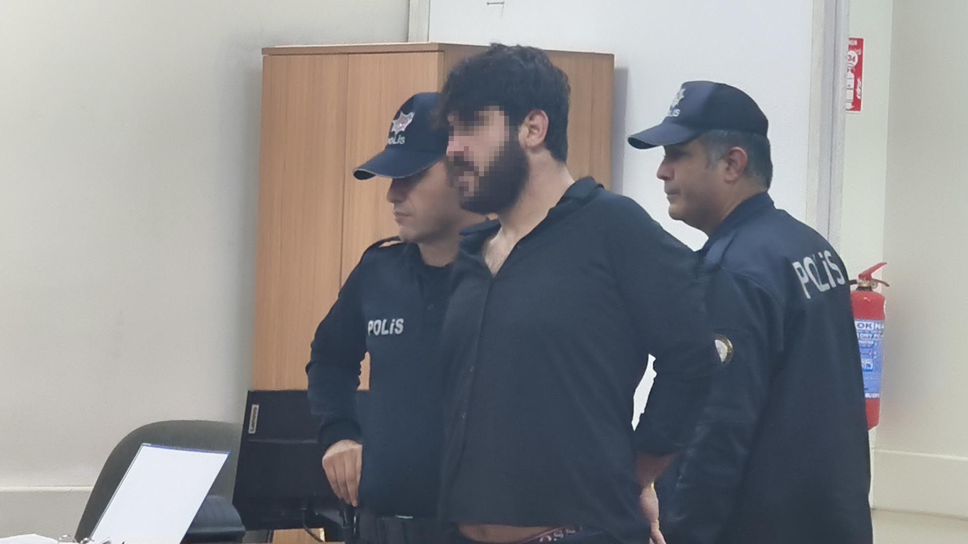 Kahramanmaraş’ta Para Vermeyen Annesini Rehin Aldı, Özel Harekat Ekipleri Yakaladı (3)