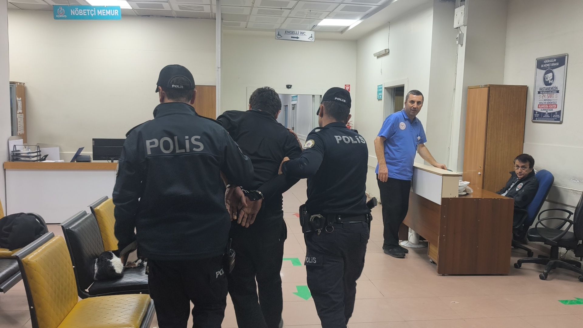 Kahramanmaraş’ta Para Vermeyen Annesini Rehin Aldı, Özel Harekat Ekipleri Yakaladı (4)