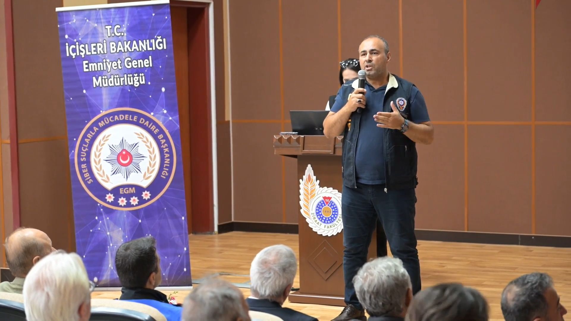 Kahramanmaraş'ta Polis Üniversite Öğrencilerini 3 Önemli Konuda Uyardı1