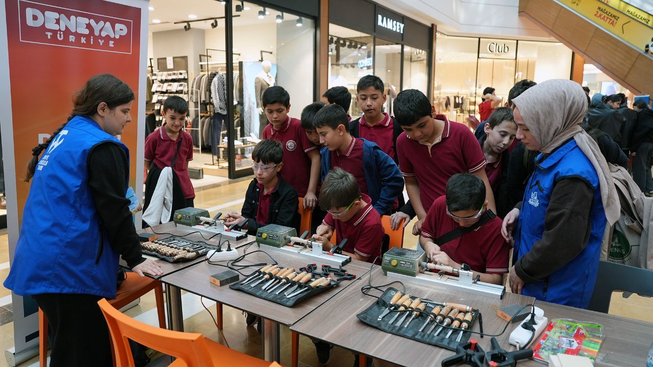 Kahramanmaraş'ta Sürbi̇lfest Başladı! 14 Farklı Atölyede Bilim Ve Doğa Buluşuyor (7)