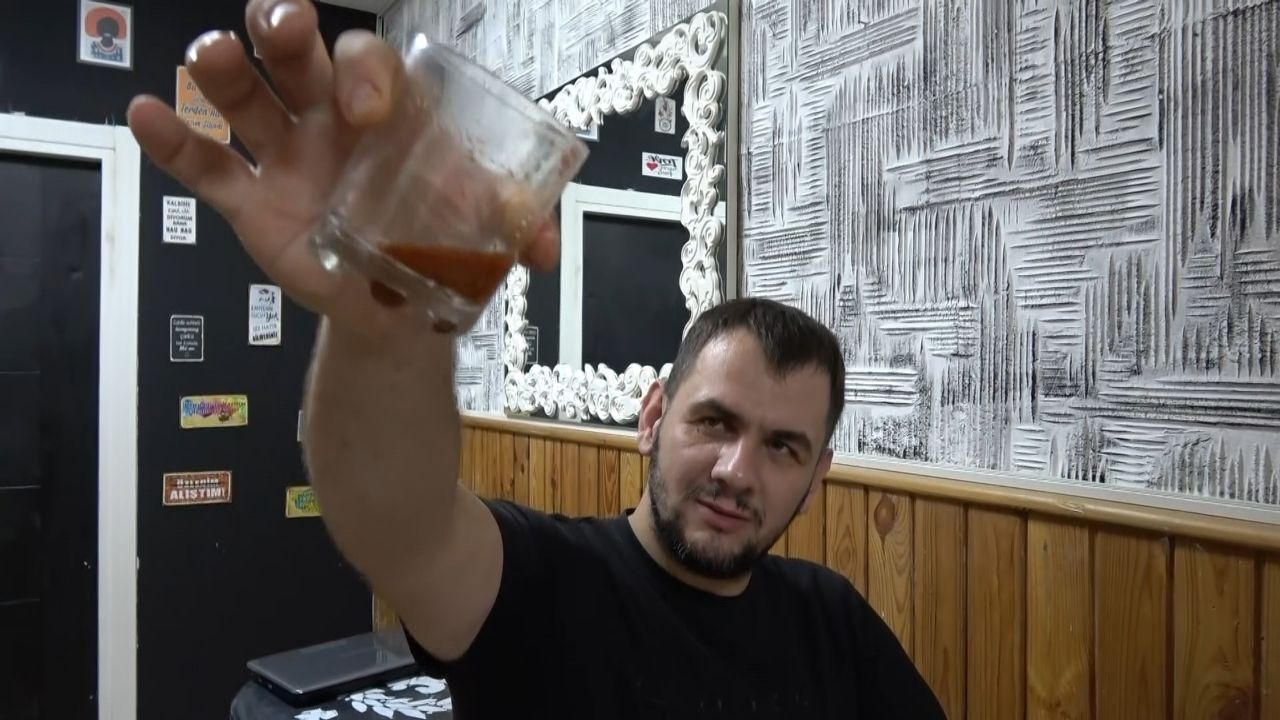 Kahramanmaraş'ta Tattığı Acı Biber Hayatını Değiştirdi! Çayına Bile Pul Biber Atıyor (5)