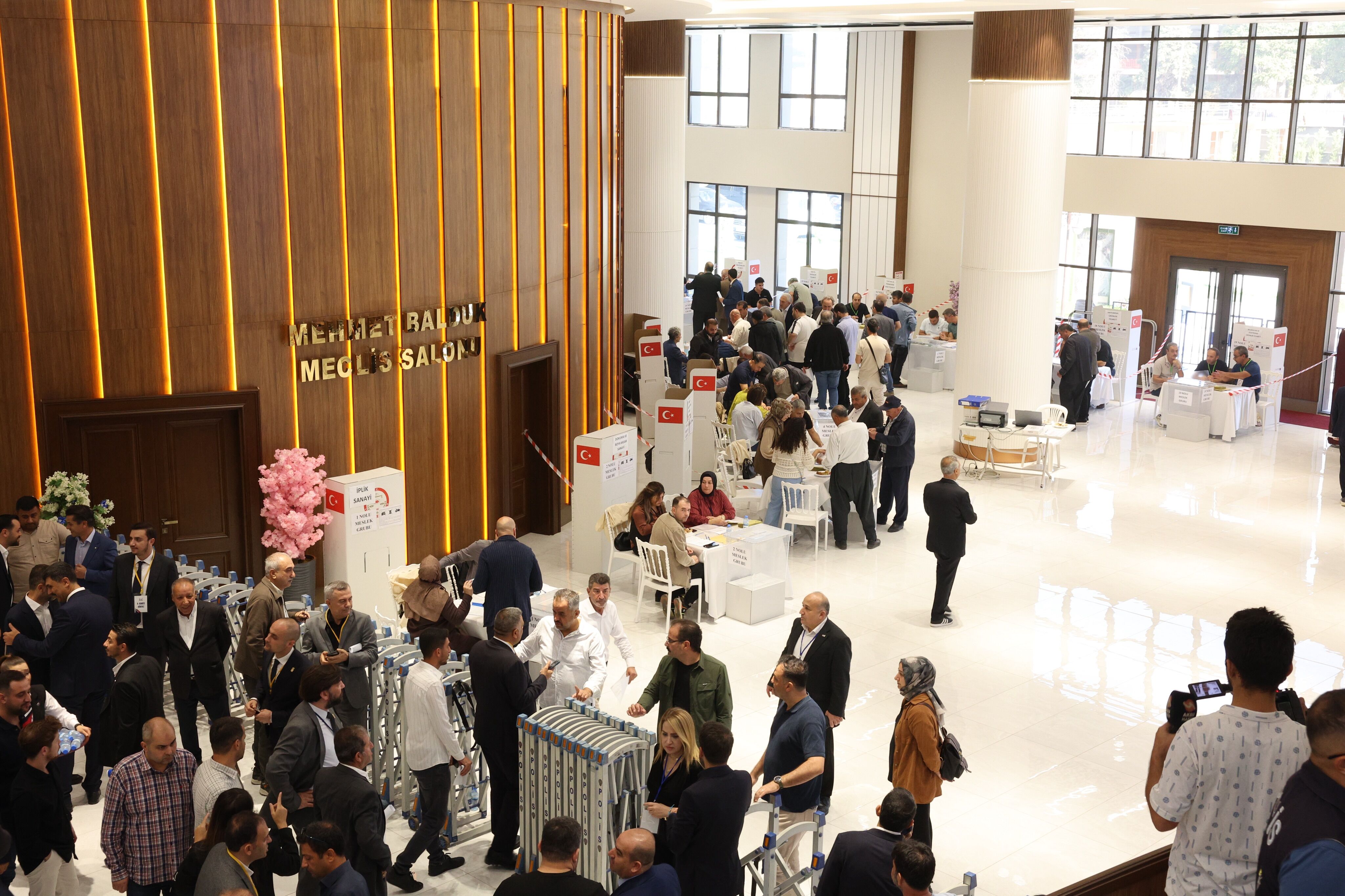 Kahramanmaraş’ta Ticaret Ve Sanayi Odası Seçimleri Başladı (2)