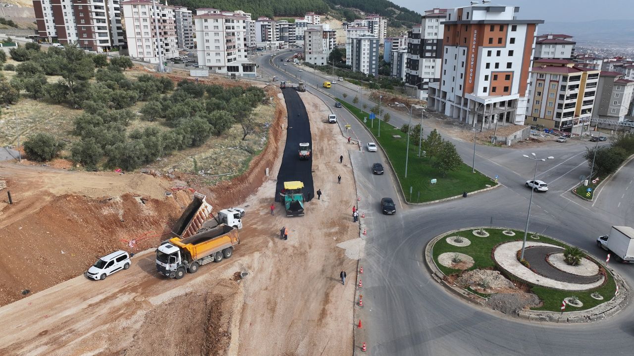 Kahramanmaraş'ta Tömek Kavşağı genişletiliyor! Asfalt çalışmaları başladı