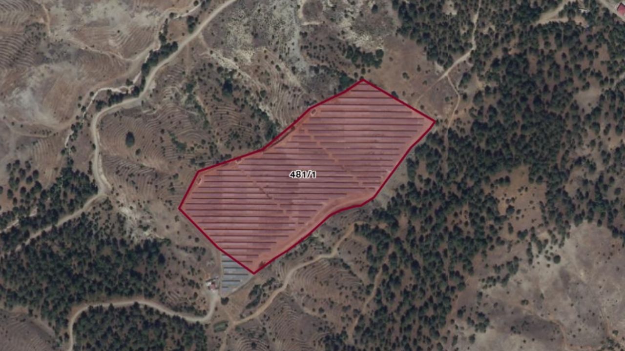 Kahramanmaraş'ta üzerinde GES bulunan 44 dönümlük tarla mahkemeden satışa çıkarıldı