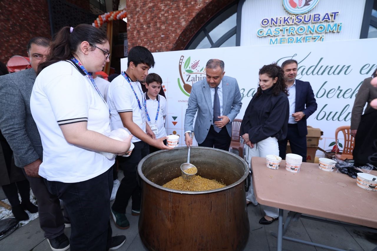 Kahramanmaraş'ta Zahire Festivali'ne Yoğun Ilgi! Yöresel Lezzetler Ve Kadın Emeği Buluştu (2)