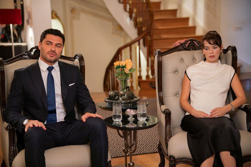 Kızılcık Şerbeti’nde Iki Ayrılık Gündemde! Hangi Oyuncular Veda Edecek (7)